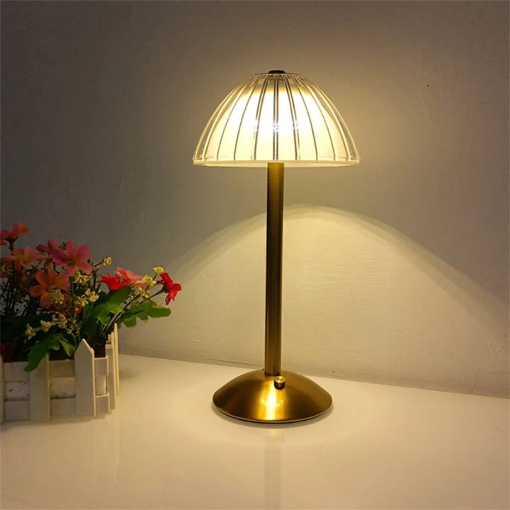 Sfeervolle decoratie: een oplaadbare retro tafellamp met warm led licht, draadloos en veelzijdig.