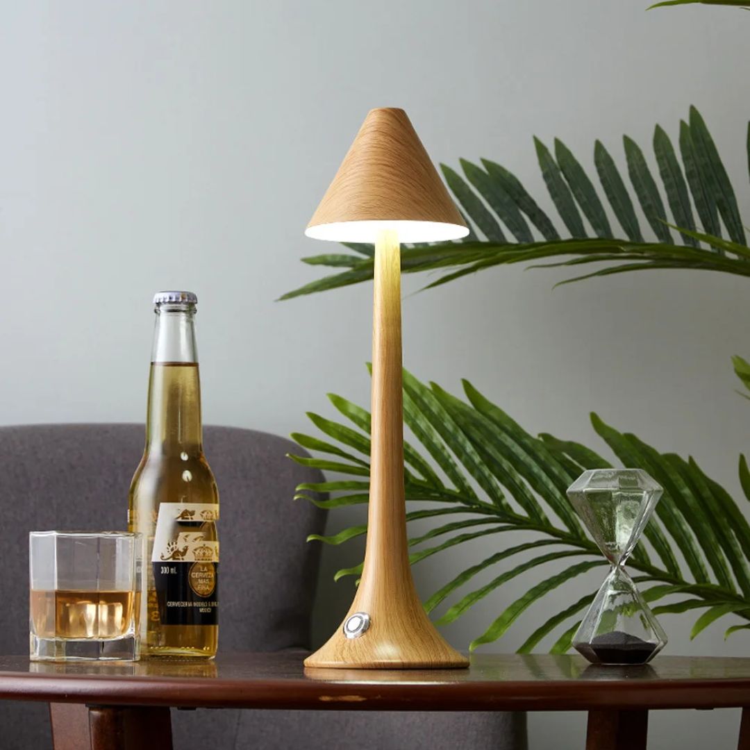 Sfeervolle touch paddenstoel lamp, oplaadbaar, voor flexibele plaatsing in huis.