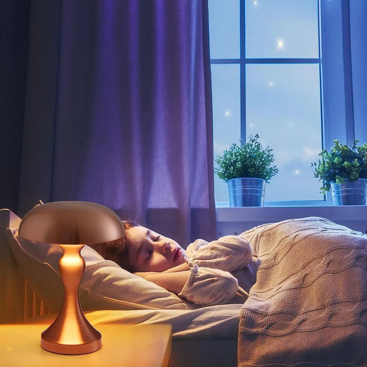 Draadloze Helena LED tafellamp, modern design, sfeervolle verlichting voor interieur en woonkamer.