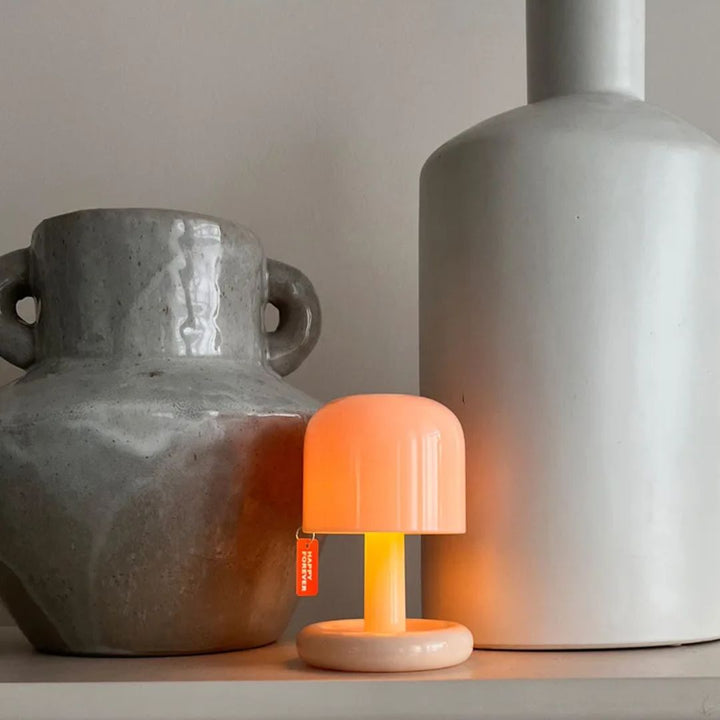 Plug-and-play mini zonsondergang tafellamp voor directe sfeer. Creëer gezellige interieurverlichting met LED.