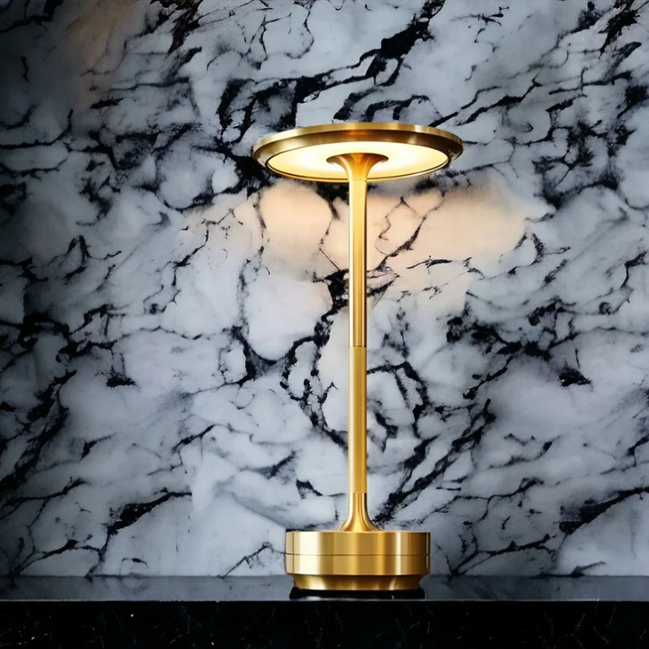 Elegante LumoVibe draadloze tafellamp. Luxe LED lamp voor sfeervolle verlichting in slaapkamer of woonkamer.