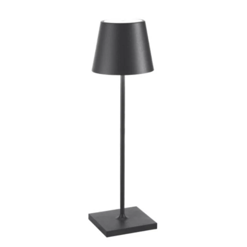 Elegante LumiFlex designlamp, draadloos en oplaadbaar voor flexibele verlichting.