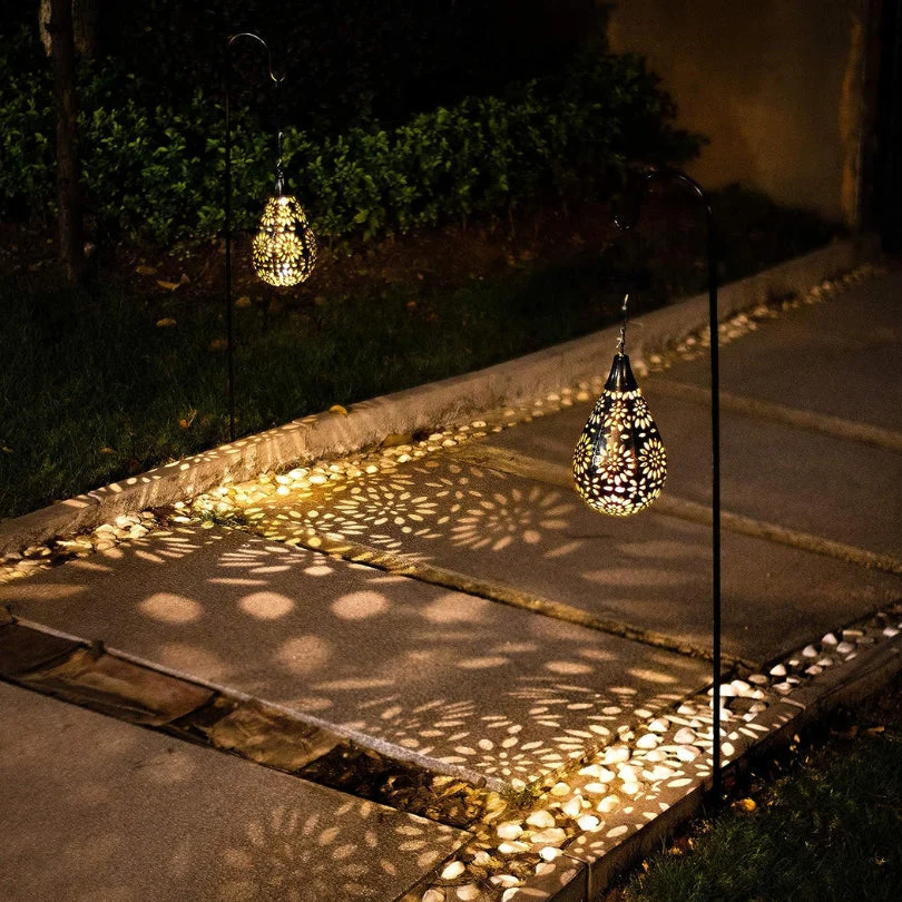 Sfeervolle zonnelamp hanglamp voor buiten, geniet van warme, duurzame tuinverlichting. Geen gedoe met kabels.