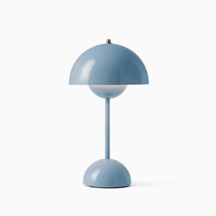 Energiezuinige LumiTouch LED tafellamp, een duurzame keuze voor uw moderne interieur.