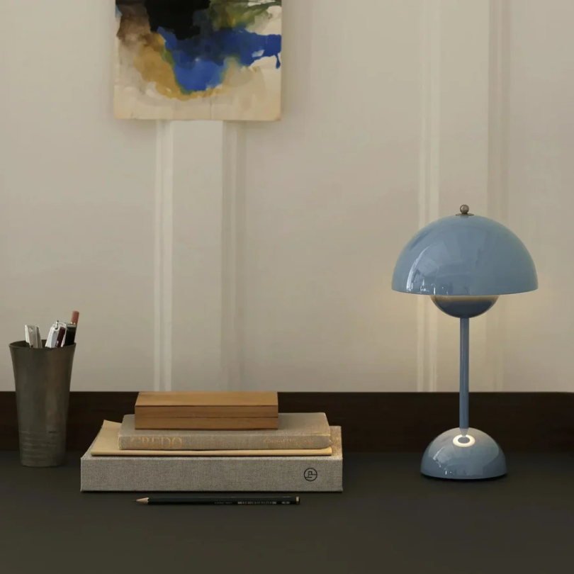 Creëer de perfecte sfeer met de LumiTouch aanraakgevoelige tafellamp met warm LED licht.