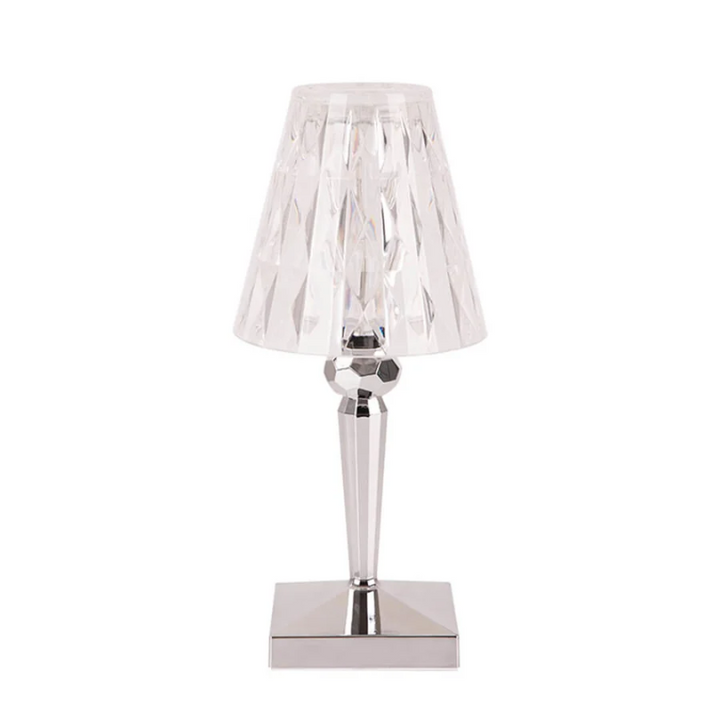 Chique kristallen tafellamp, CrystalLuxe, voor luxe sfeerverlichting in woonkamer/slaapkamer interieur.