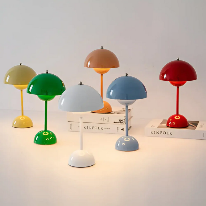Compacte draadloze tafellamp NordicBeam, een veelzijdige scandinavische ledlamp voor sfeervolle verlichting.