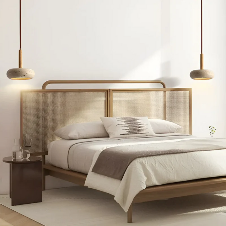 Sfeervolle LED hanglamp in Japanse stijl, van grotsteen en hout, creëert een rustgevende ambiance.