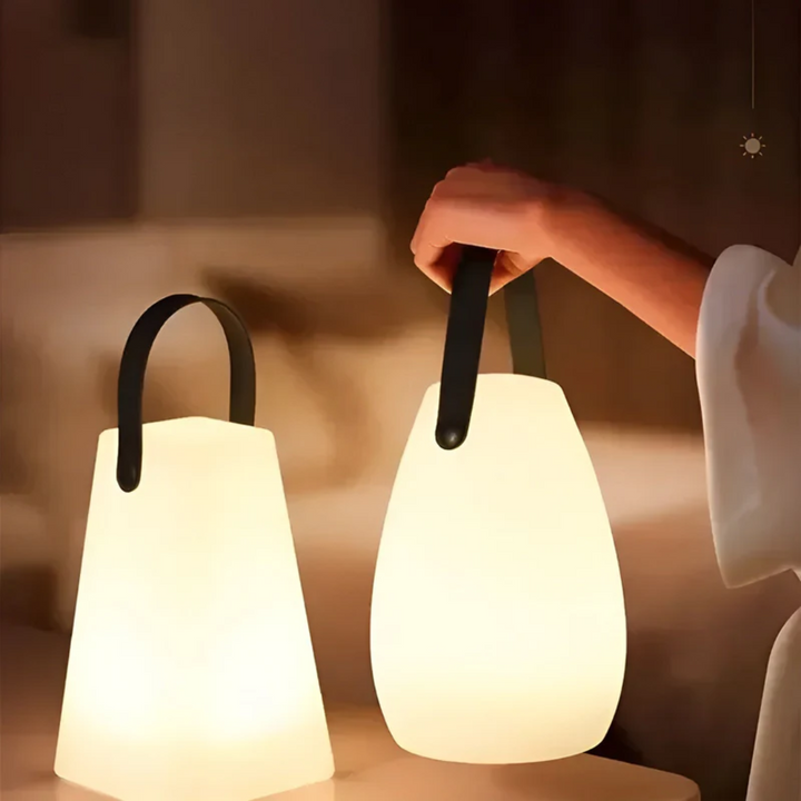 Moderne waterdichte draagbare tafellamp met zacht LED licht, creëert direct sfeer overal.