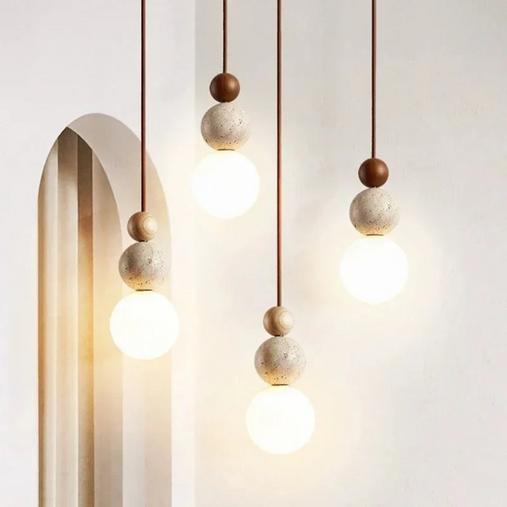 NaturaLuxe hanglamp: modern design met travertijn en mahoniehout voor uw huisdecoratie.