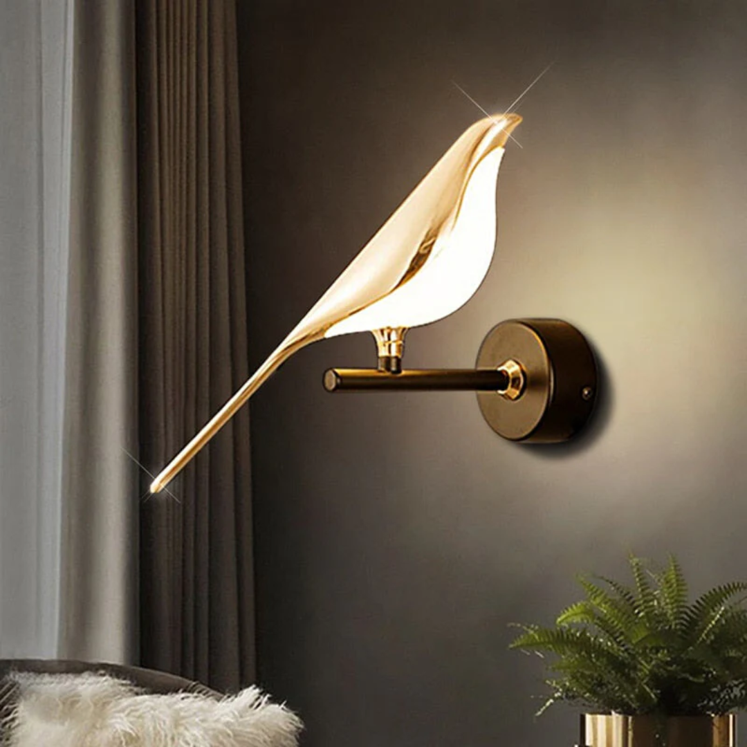 Metaal, roterend, LED: de LuminaBird wandlamp is een moderne oplossing voor sfeervolle interieurverlichting.