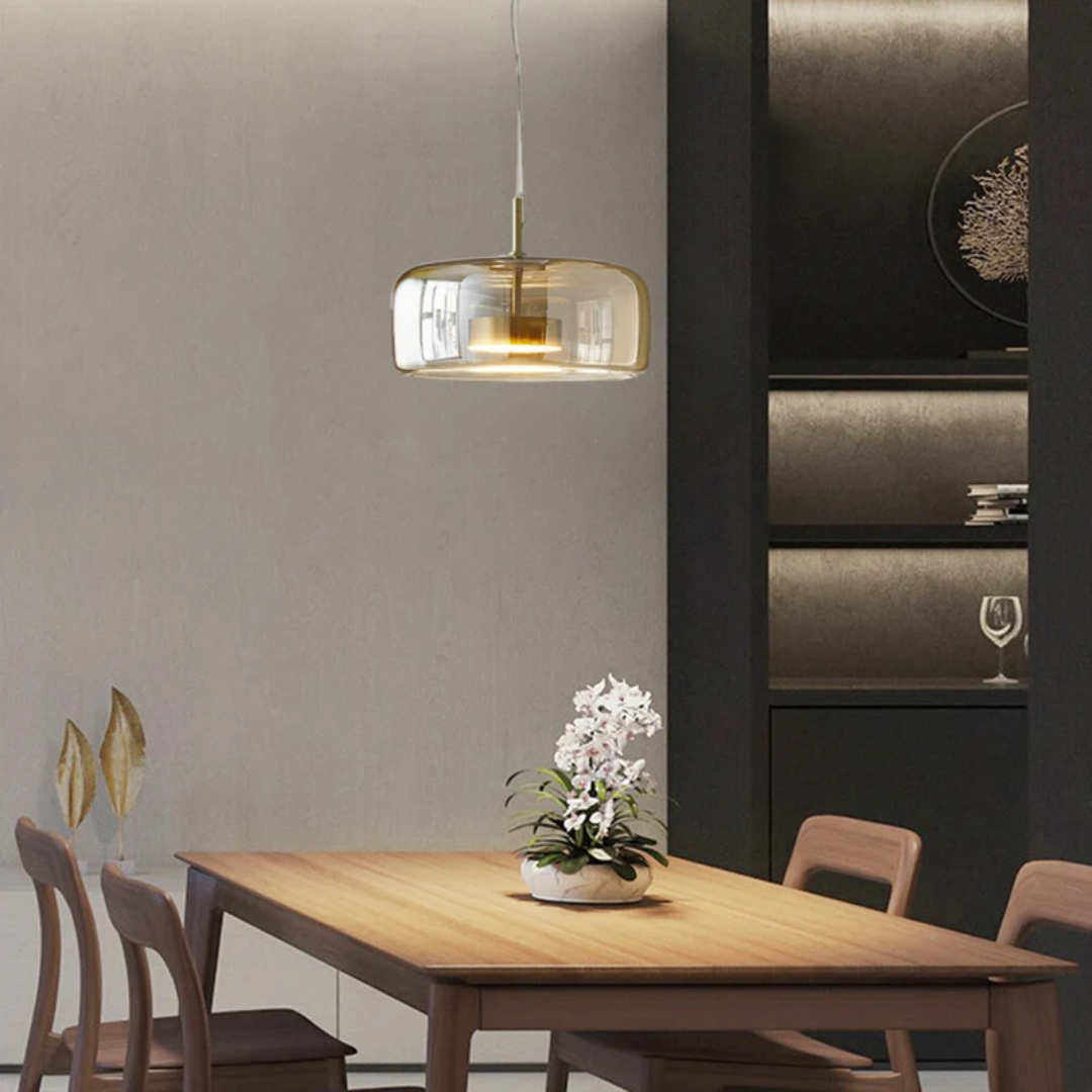 Retro LED hanglamp VintageGlow: sfeervolle verlichting voor interieur.