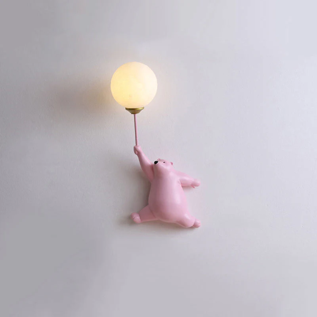 Design TeddyGlow beer wandlamp, sfeervolle LED verlichting in hars voor kinderkamer.