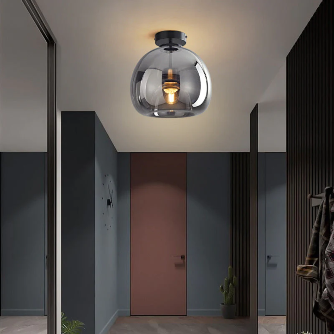 Zwarte Aurelia plafondlamp: ronde LED verlichting voor een eigentijdse look in woon- of slaapkamer.