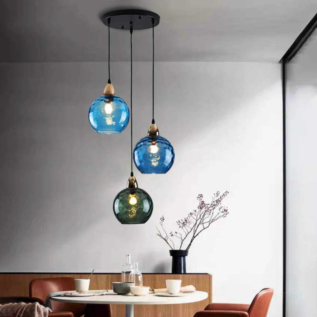 Elegante hanglamp, 3-lichts cascade, ideaal als eyecatcher boven de eettafel.