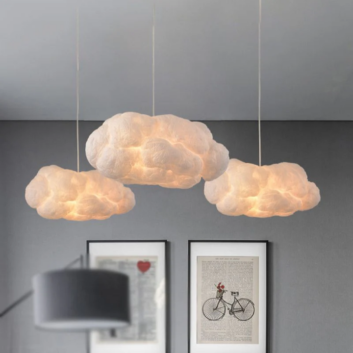Witte PVC/katoen wolk LED hanglamp, Nimbus design verlichting voor een modern interieur.
