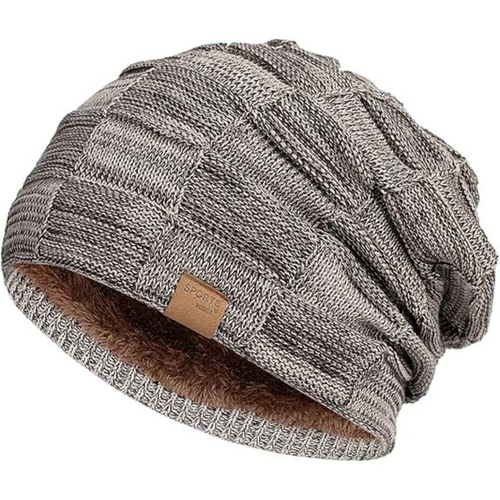 Moderne gebreide slouch beanie Luca. Deze warme unisex wintermuts is perfect voor dames en heren.