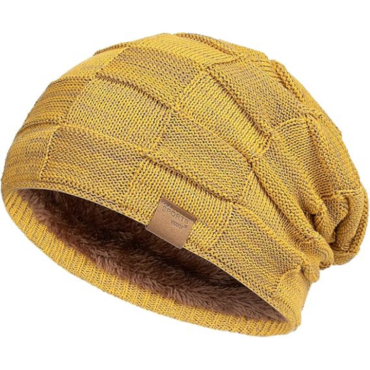 Stijlvolle gebreide wintermuts Luca, een warme unisex slouch beanie ideaal voor winterkleding en outdoor.