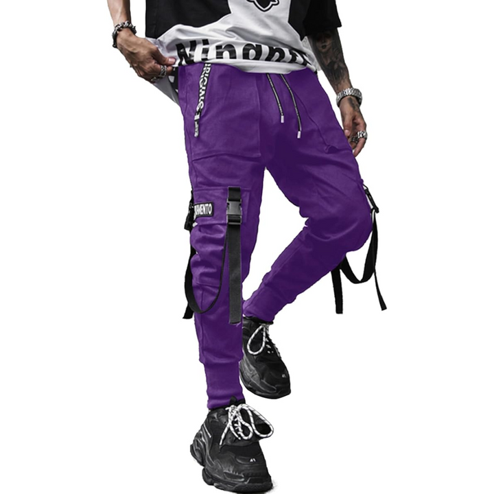 Duurzame zwarte heren joggingbroek Robert, techwear en tactische stijl met handige multi-pockets.