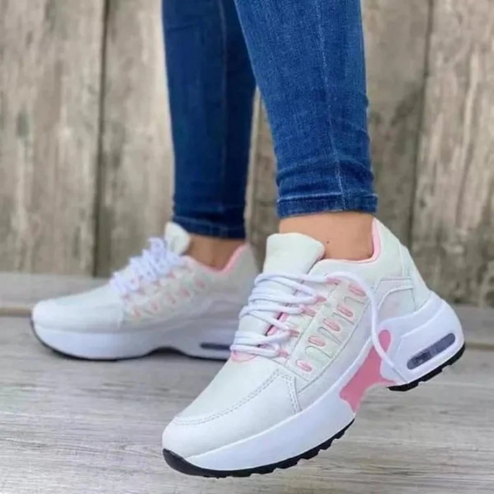 Unisex sneakers met brede pasvorm, ideaal voor dagelijks comfort en een stijlvolle look.