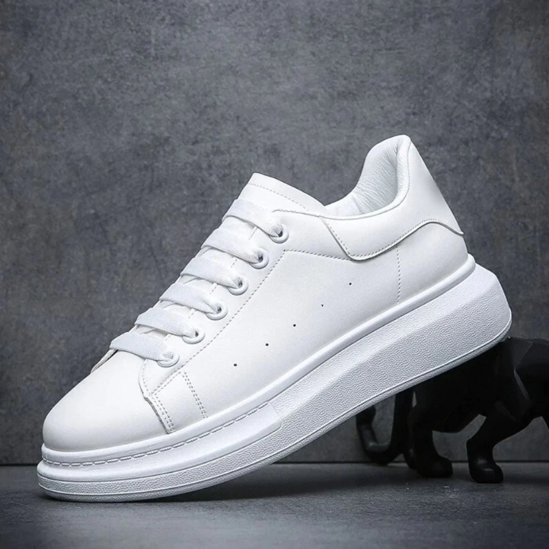 Modieuze heren sneakers wit/zwart, veelzijdig en comfortabel voor zowel casual als urban outfits, dagelijks.