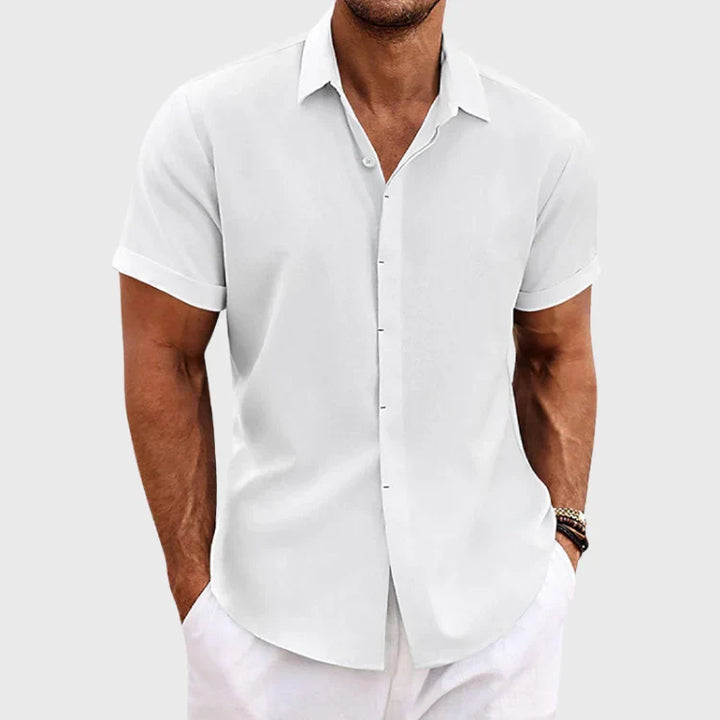 Elegant heren overhemd met korte mouwen, modieus voor zowel zakelijke als zomerse gelegenheden.