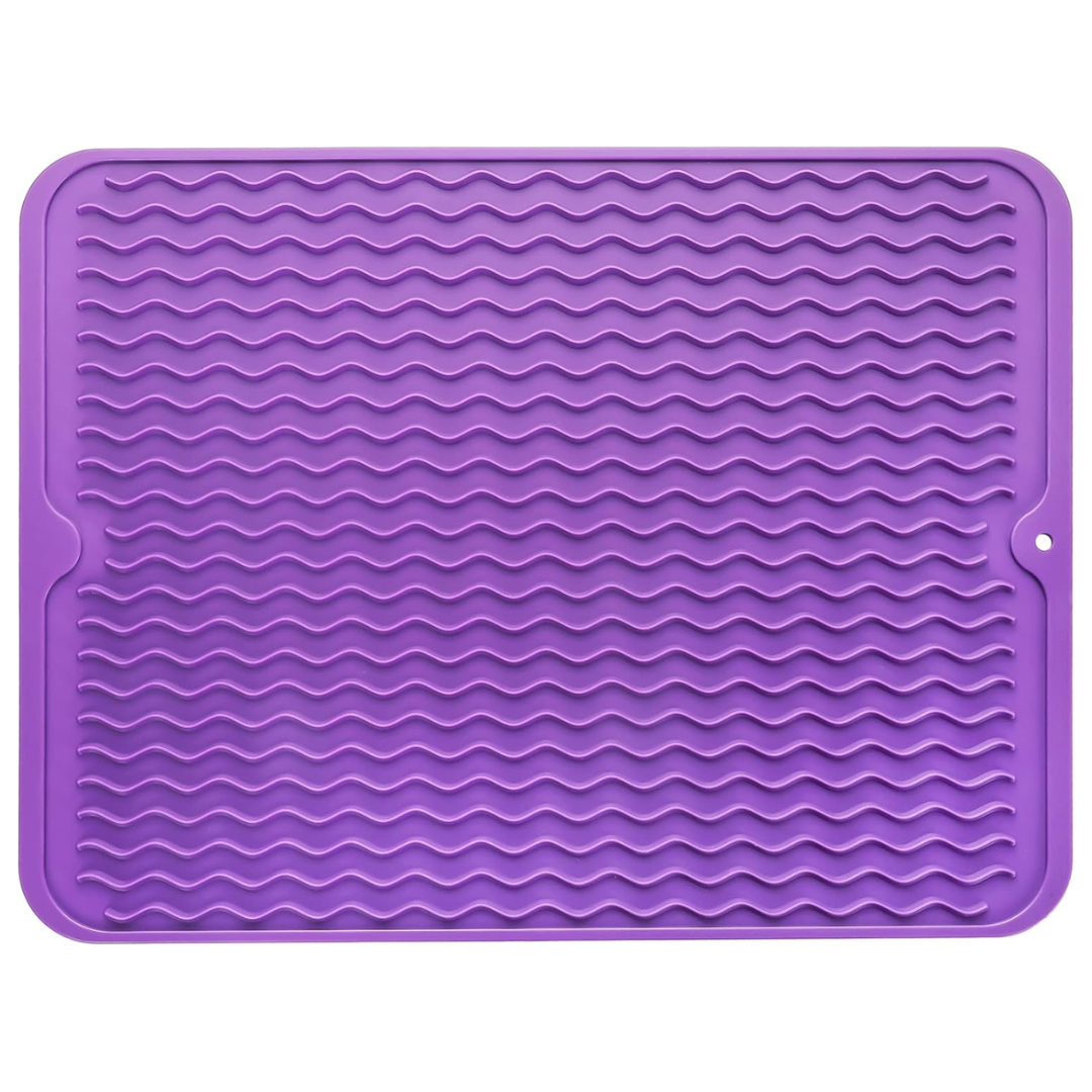 Duurzame grijze siliconen mat, als keuken organiser of lade voering, gemakkelijk schoon te maken.