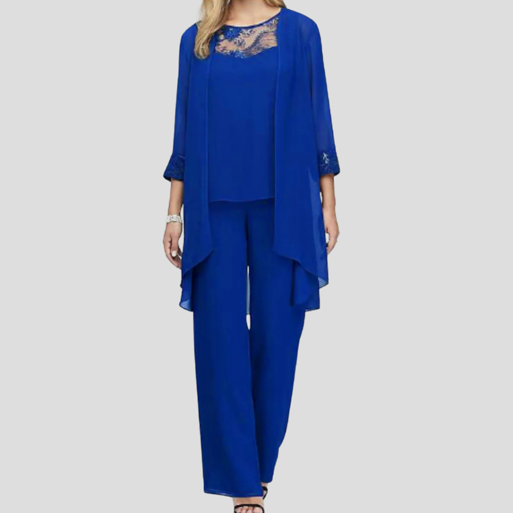 Stijlvolle dames tweedelige set met moderne top en comfortabele broek, perfect voor casual of chique gelegenheden.