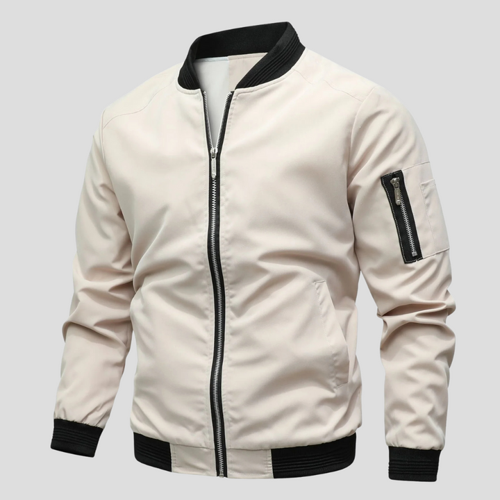 Stijlvol heren bomberjack, perfect voor een veelzijdige, moderne casual look in elk seizoen. Comfortabel en trendy.