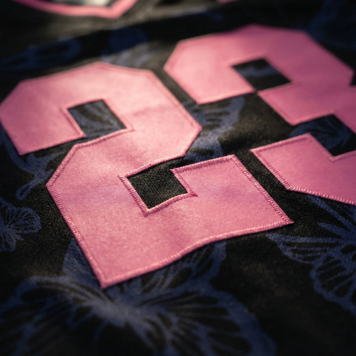 Casual heren zomer t-shirt grote maten met stijlvolle V-hals. Comfort en bewegingsvrijheid.
