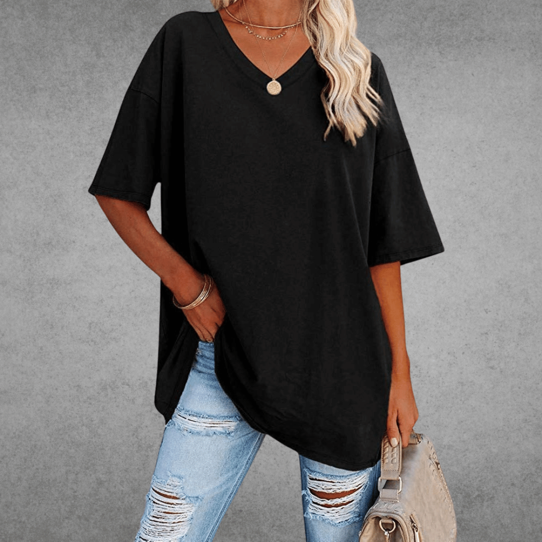 Dames oversized V-hals T-shirt, comfortabel & casual. Ideaal voor lente en zomer met relaxte pasvorm.