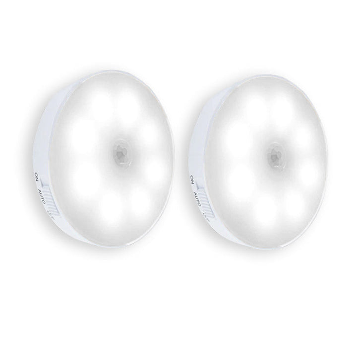 Energiezuinige draadloze LED lamp, perfect als sensorlicht voor trappen en donkere hoekjes.