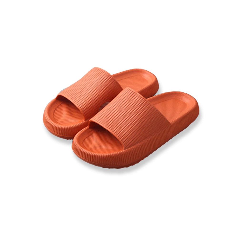 Detailfoto van de dikke zool van unisex wolkenslippers, toont het zachte en dempende EVA-materiaal.