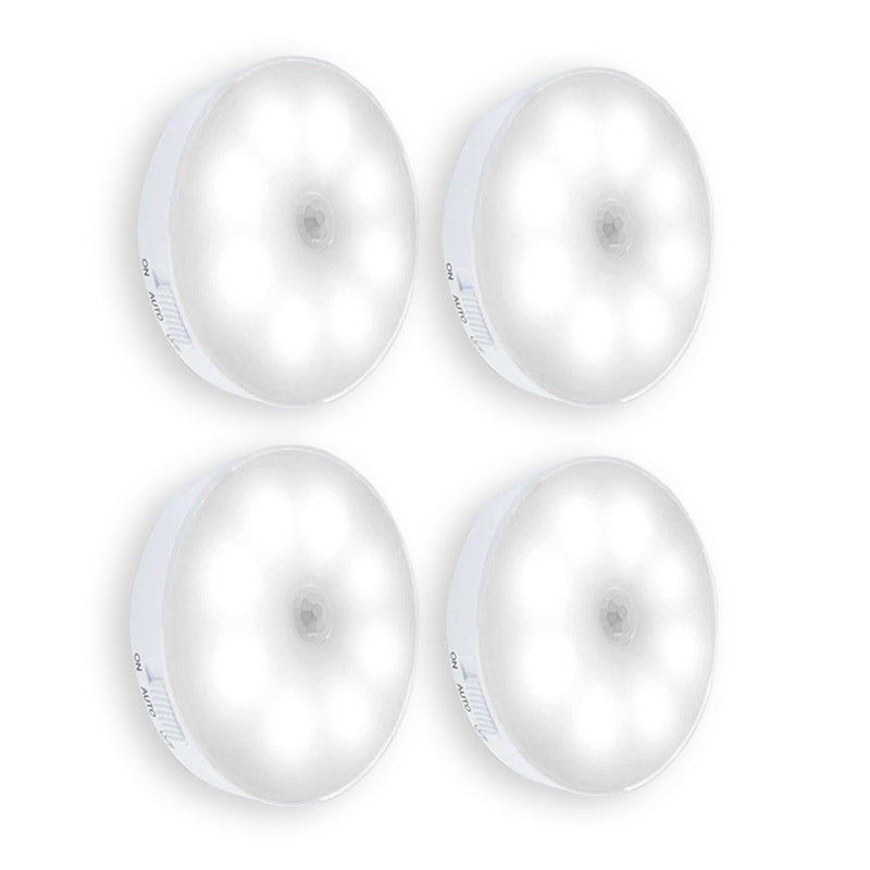 Compacte draadloze LED lamp met bewegingssensor, oplaadbaar en klaar voor direct gebruik.