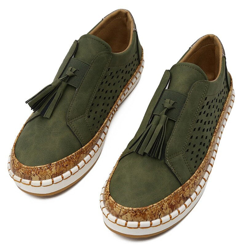 Zwarte unisex instappers, ideaal voor dagelijks comfort en casual stijl, makkelijk aan.