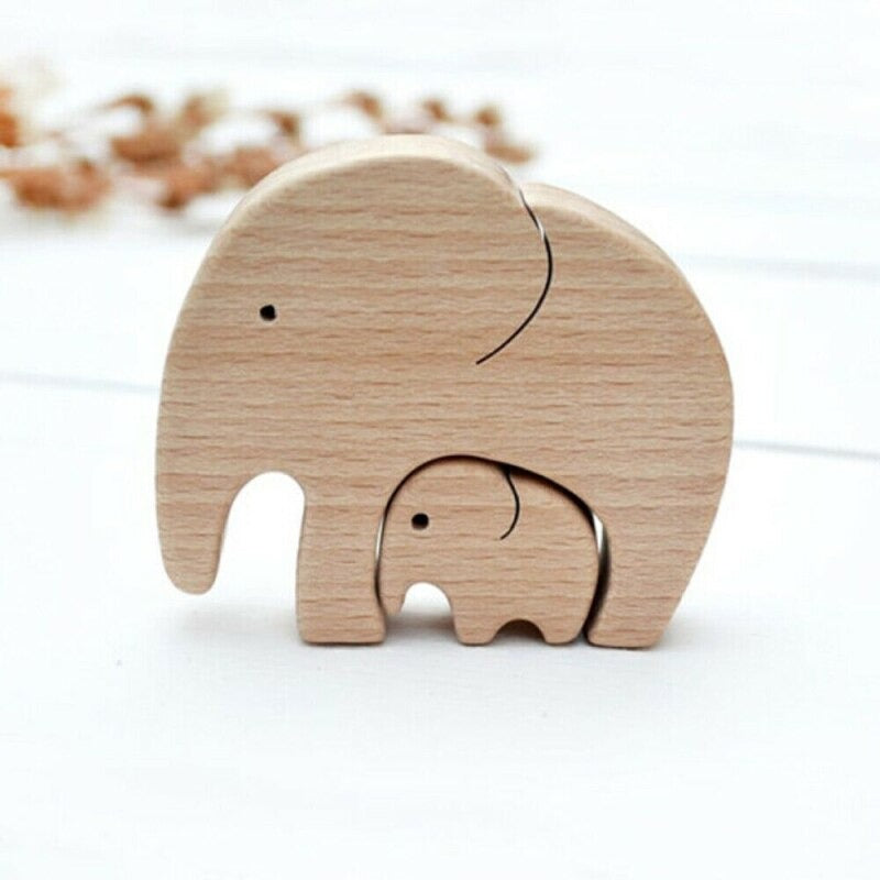 Artistieke houten dierfiguren: olifant, koala, beer. Ideale handgemaakte decoratie.