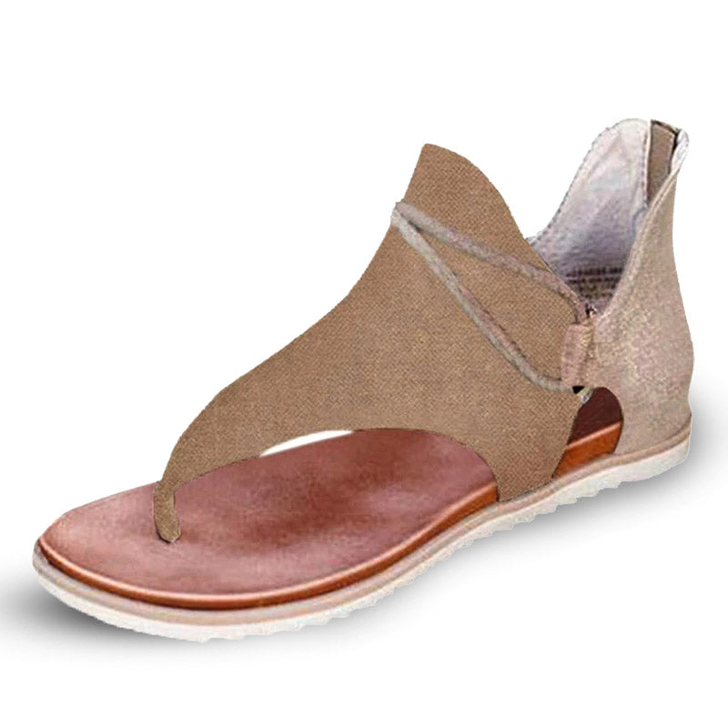 Platte sandalen met dierenprint, ideaal voor een fashion statement en comfort.