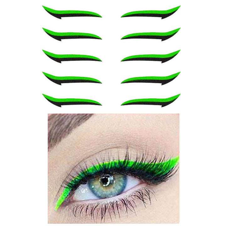 Moderne dames cosmetica: zelfklevende eyeliner stickers voor een perfecte, snelle cat-eye look.