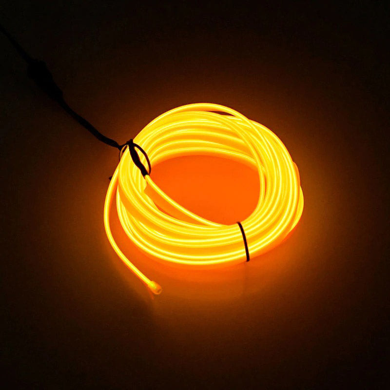 Paarse neon sfeerverlichting in auto interieur, USB-gevoede, aanpasbare LED voor stijlvolle tuning.
