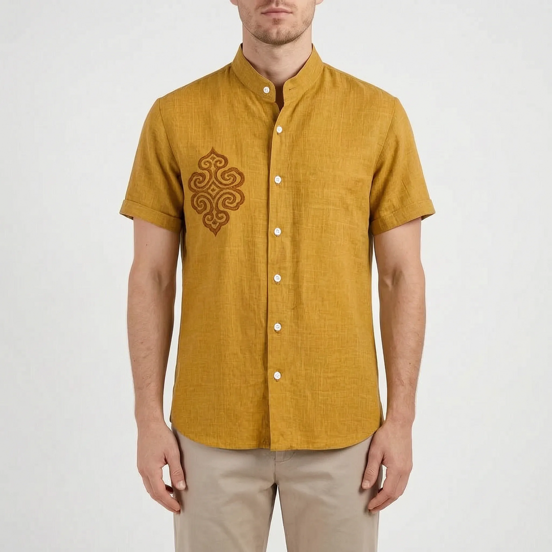 Stijlvol casual heren zomer overhemd met knoopsluiting en korte mouwen. Perfect voor vakantie.