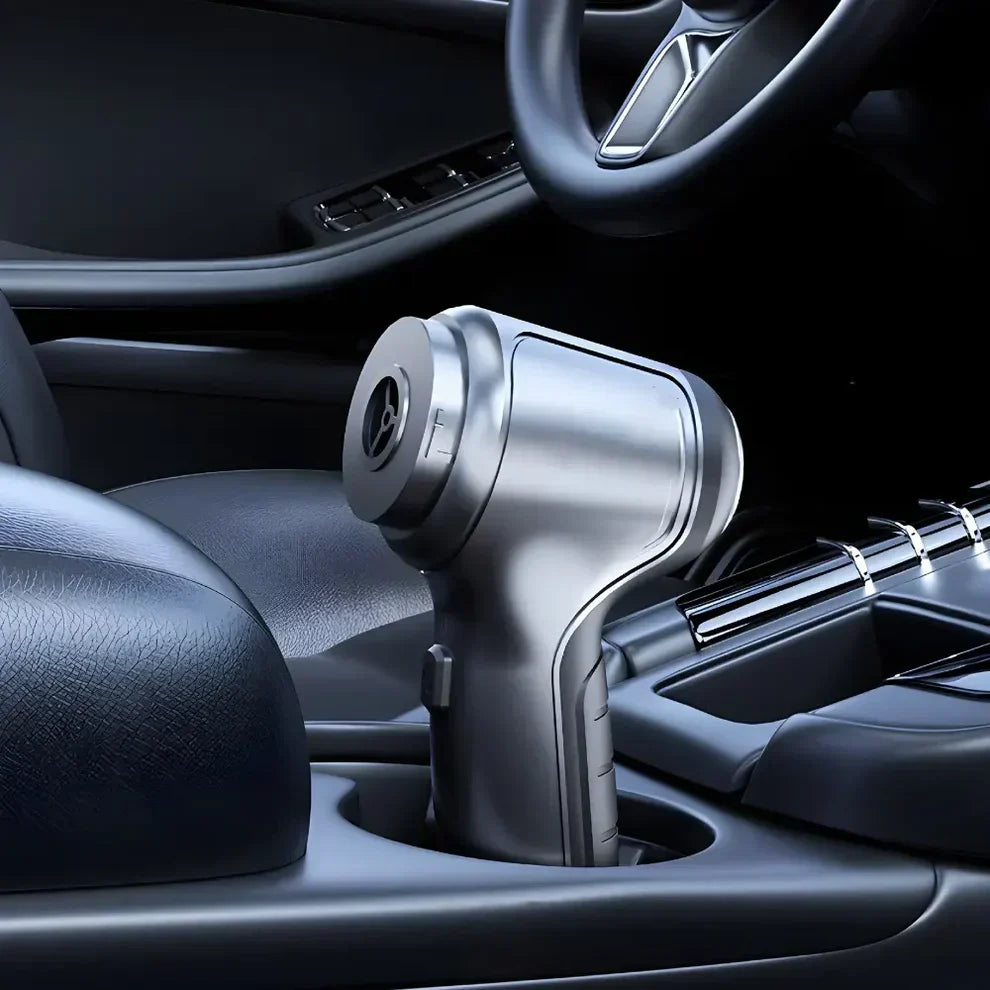 De krachtige stofzuiger/bladblazer blaast bladeren van terras en zuigt vuil op in huis of auto.