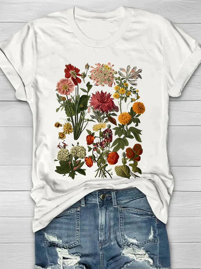 Vrouwelijke zomerse top, dames shirt met levendige bloemenprint, casual chic en comfortabel voor overdag.