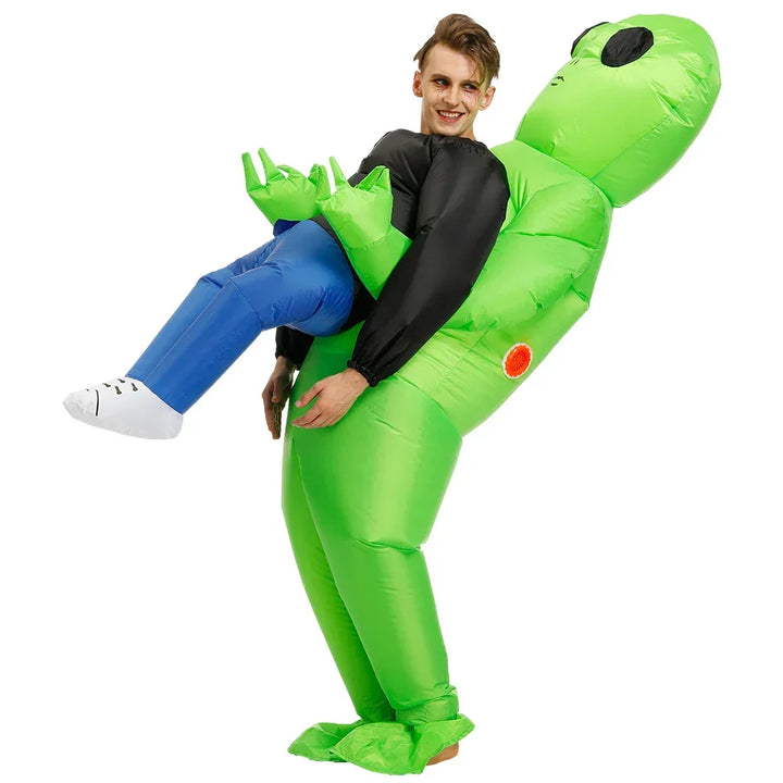 Groen opblaasbaar alien verkleedpak voor zowel kinderen als volwassenen, geschikt voor feesten en grappige optredens.