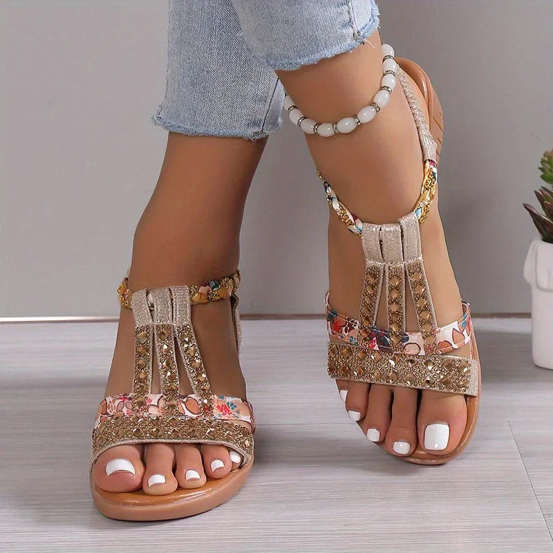 Elegante dames sleehak sandalen die comfort en stijl combineren, ideaal voor zomerse outfits.