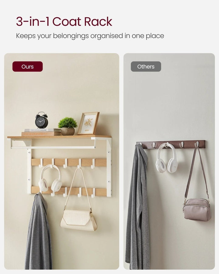 Ruimtebesparende compacte wandgarderobe, witte wandplank, haken en kledingstang voor een functionele hal.
