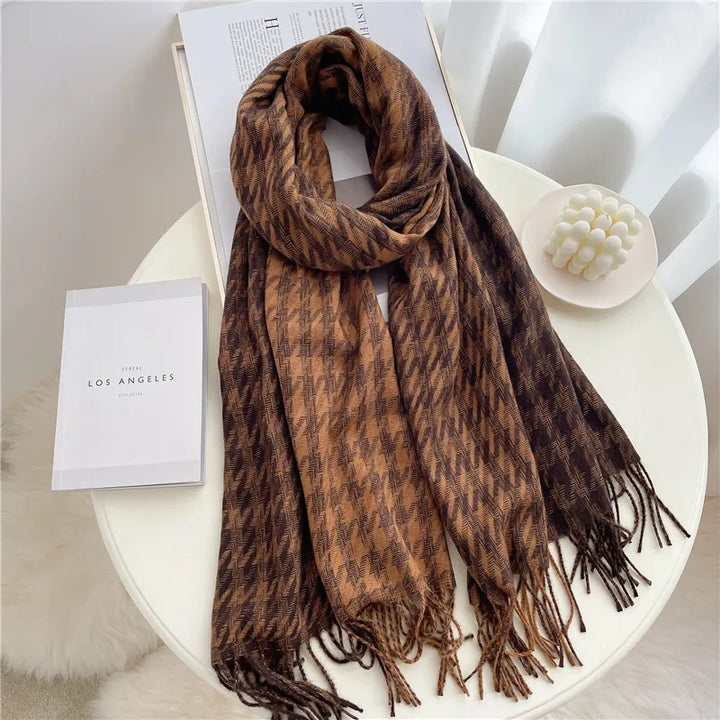 Elegante geruite sjaal voor dames. Heerlijk warm, ideaal voor de koudere dagen.