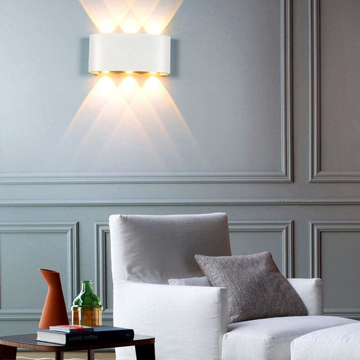Sfeervolle LED binnenverlichting, modern design wandlamp, energiezuinig voor woonkamer.