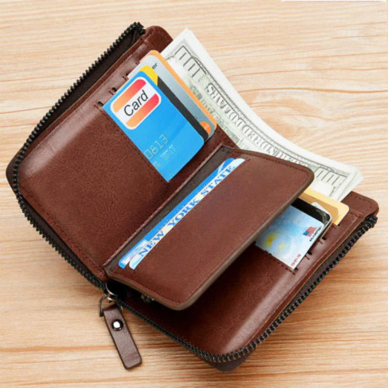 Bruine leren portemonnee met RFID bescherming, een veilige organizer voor de moderne man.