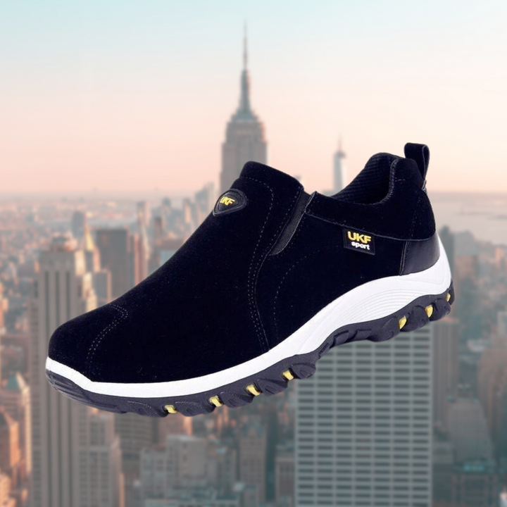 Lichtgewicht heren instapmodel wandelschoenen, ideaal voor reizen en casual gebruik met comfortabele pasvorm.