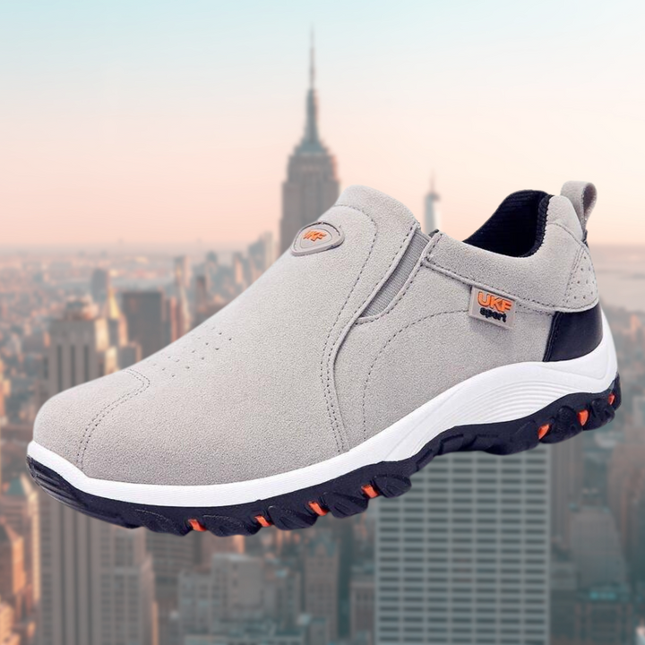 Comfortabele heren sneakers/wandelschoenen; gemakkelijk instapdesign en dempende zool voor dagelijks comfort.